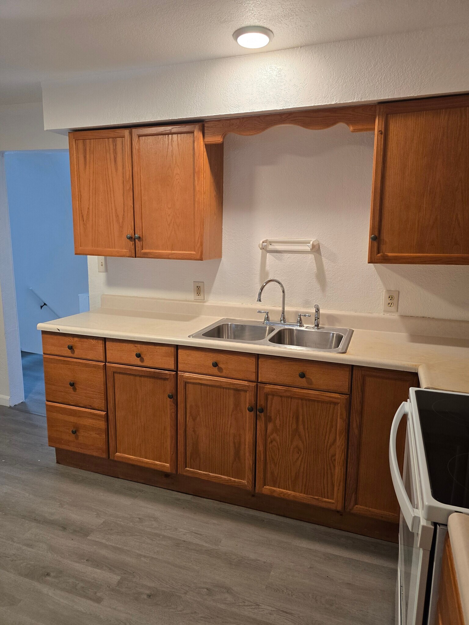 Kitchen - 1508 Woodmont Ave