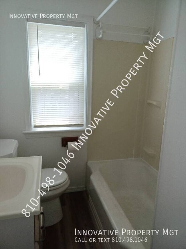 Building Photo - 2758 Brown St
