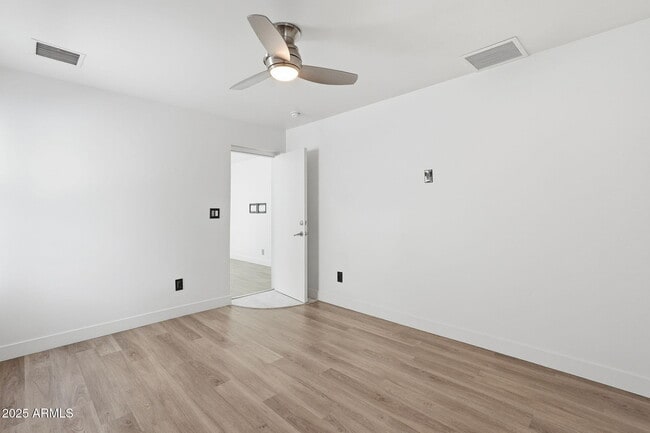 Building Photo - 7921 E Willetta St