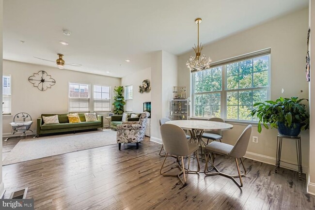 Building Photo - 7588 Warburg Way