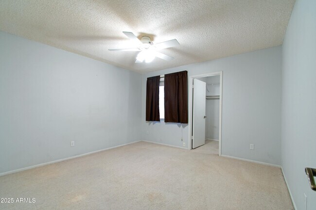 Building Photo - 6018 N 79th St