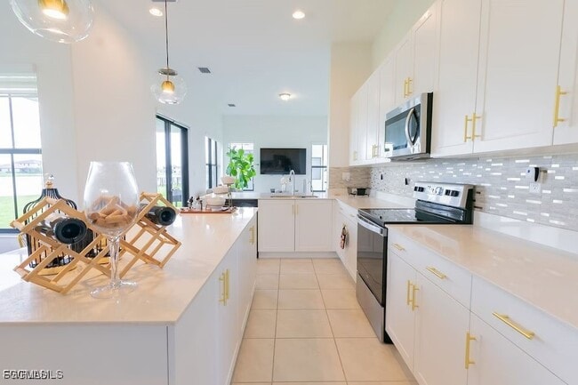 Building Photo - 5040 Frattina St.