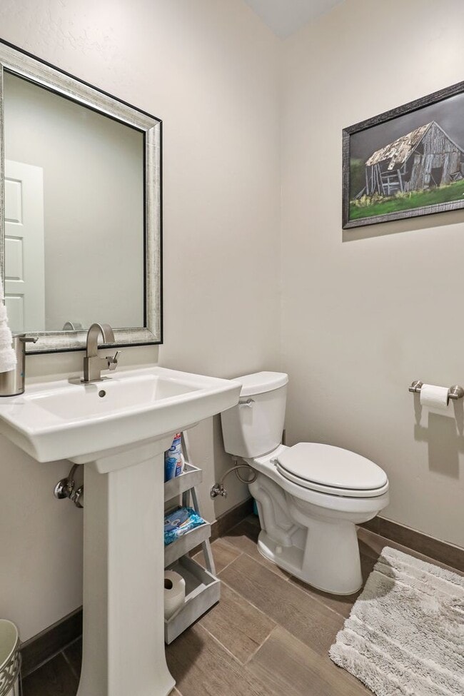 Building Photo - Beautifully Maintained 3 Bedroom Home in Mesa Village