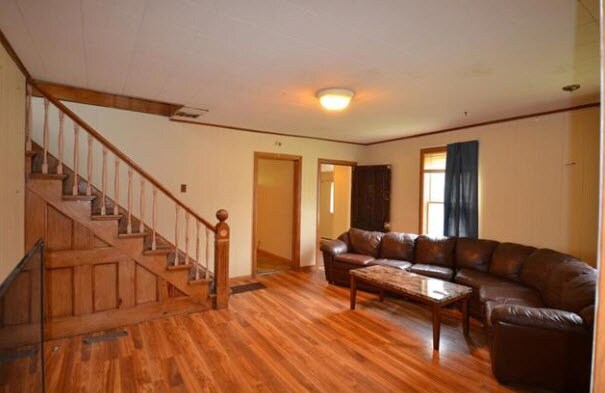 Building Photo - 251 N Prairie St
