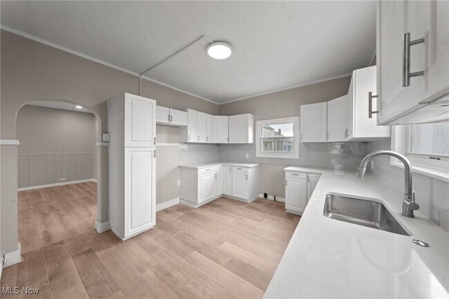 Building Photo - 10501 Park Heights Ave
