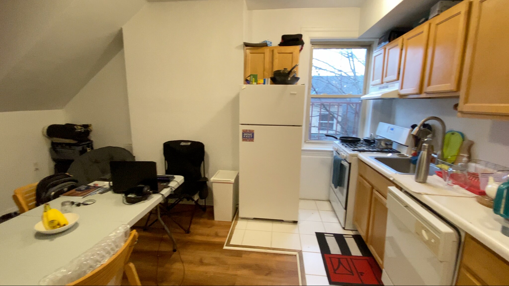 Building Photo - 5819 Bartlett St