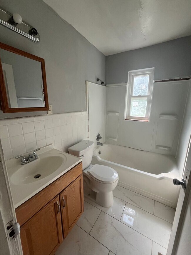 Building Photo - 3065 Bracken Woods Ln