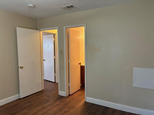 Building Photo - 10252 Maverick Dr