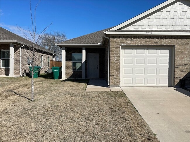 Primary Photo - 2721 Ginger Ct