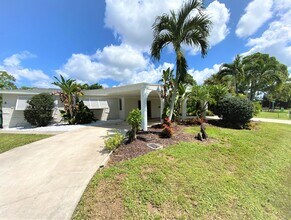 Building Photo - ** SOUTH NAPLES ** 4 BED / 3.5 BATH - POOL HOME - NO HOA! - PET OK - ANNUAL RENTAL