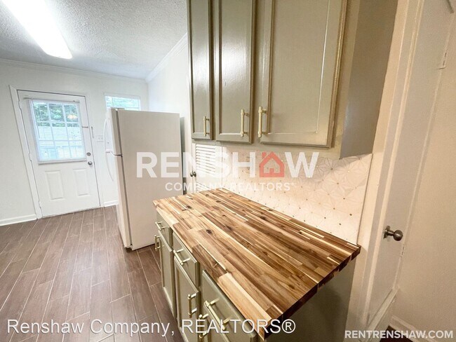 Building Photo - 2 br, 1 bath House - 2946 Ruskin Rd