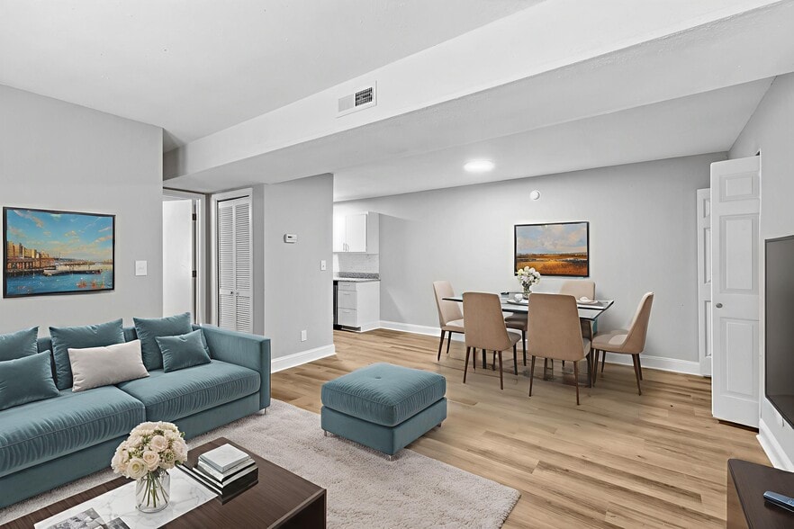 Primary Photo - Pineview Apartments