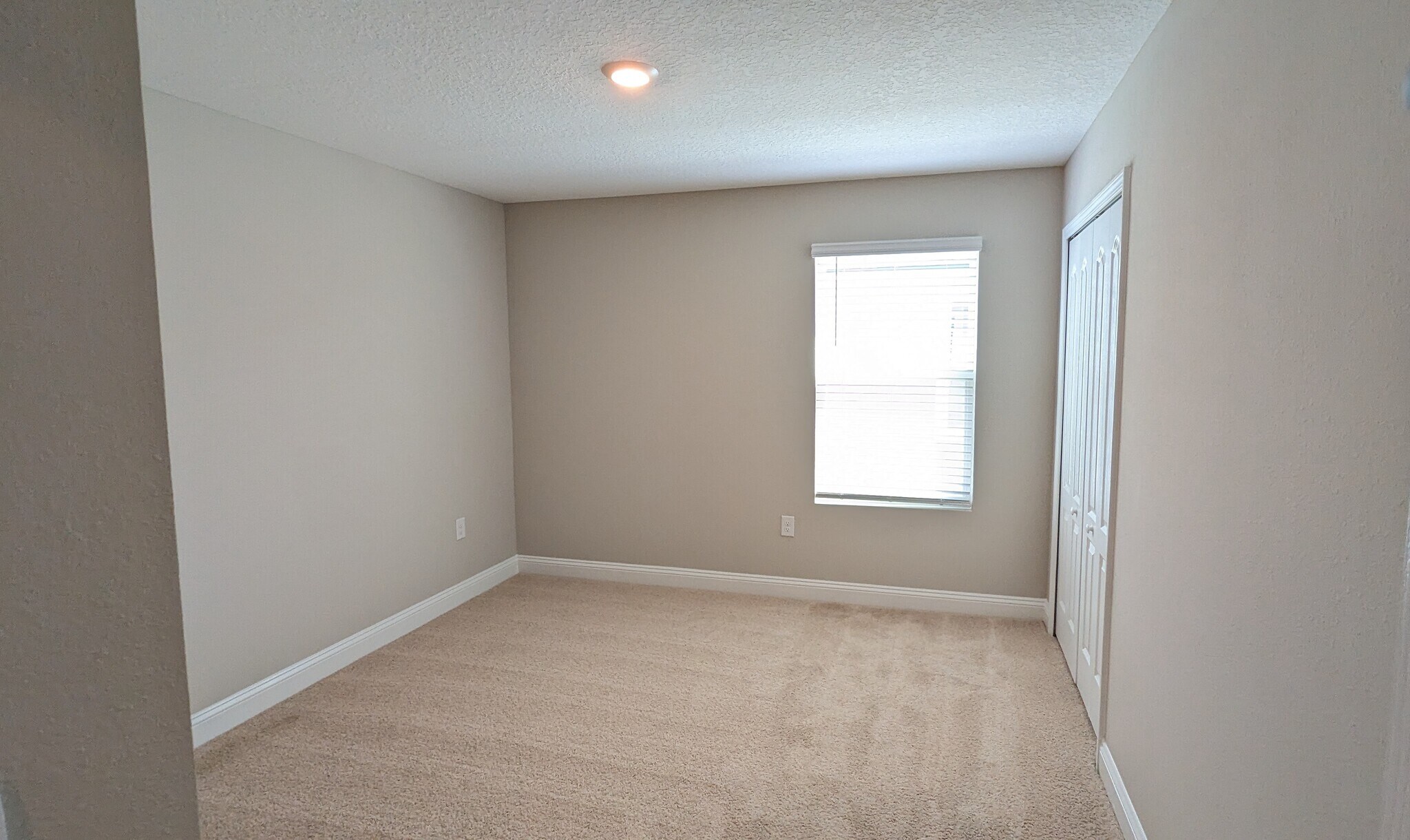 Building Photo - 126 Zancara St