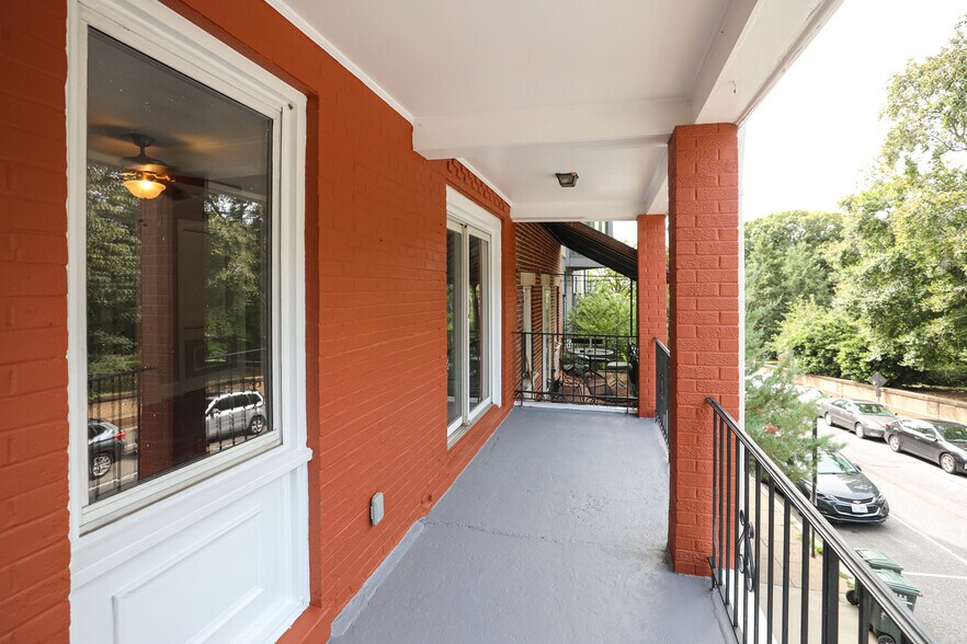 Building Photo - 2315 15th St NW