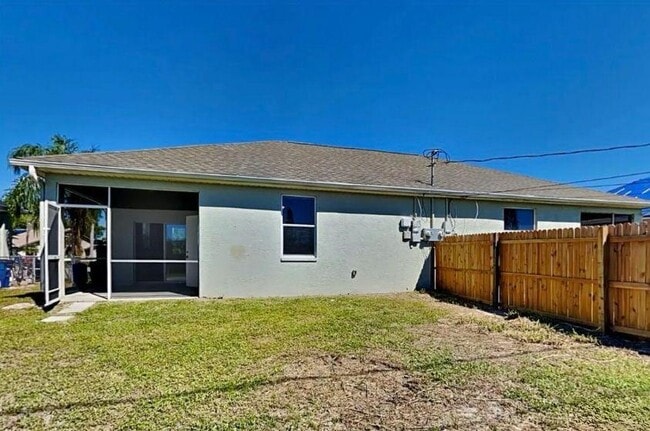 Building Photo - 17364 Barbara Dr