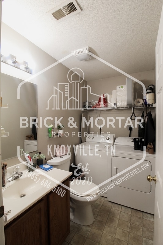 Building Photo - 4721 Scepter Way