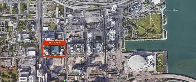 Building Photo - 800 N Miami Ave