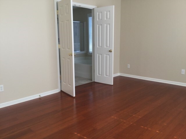 Building Photo - 5894 Crimson Oak Ct