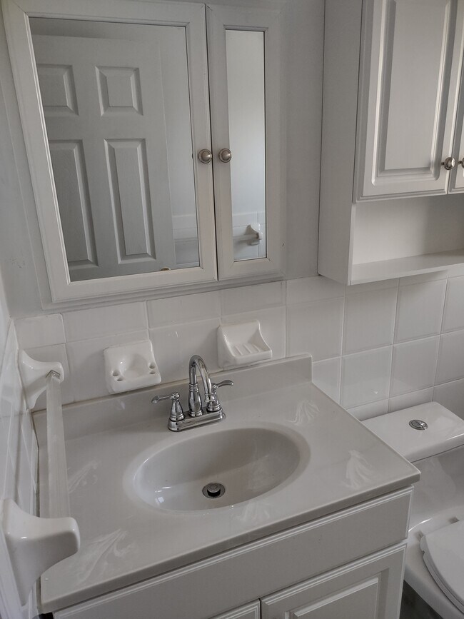 New Bath - 28 Beechwood Ave