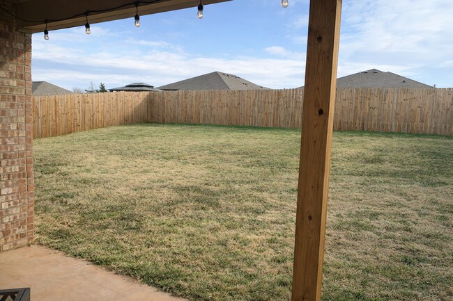 Building Photo - 1308 Isabella Dr