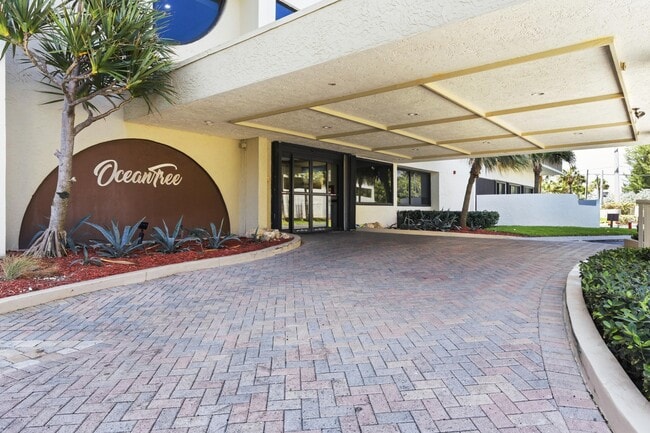 Building Photo - 3400 N Ocean Dr
