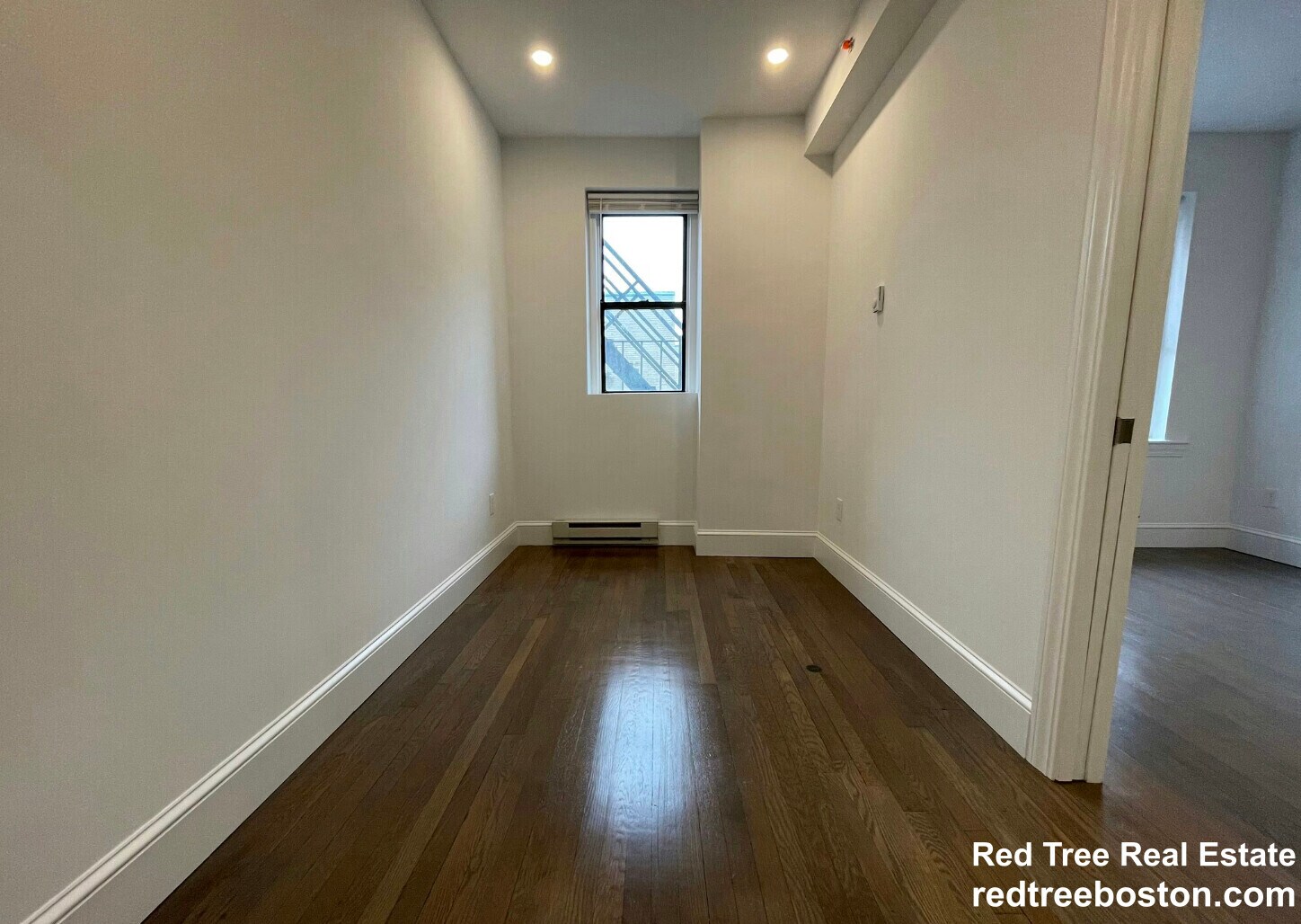 Building Photo - 11 Queensberry St