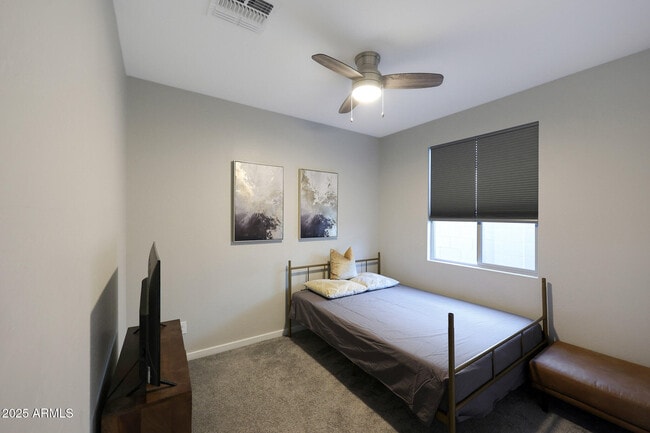 Building Photo - 738 W Kingman Dr