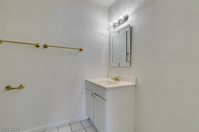 Building Photo - 1404 Santa Anita Dr