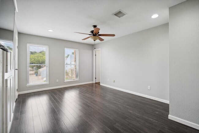 Building Photo - 768 Worthshire St