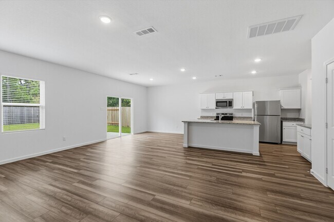 Building Photo - 15052 Ronan Dr