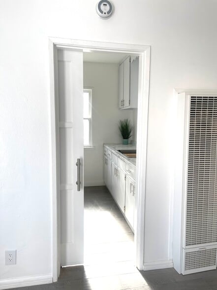 Kitchen - Close Off To Main Living Room If You Desire - 128 Elm Ave