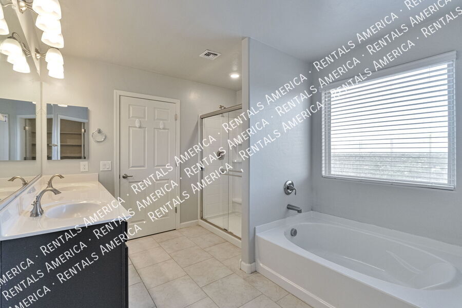 Building Photo - 12165 E Domnitch Dr