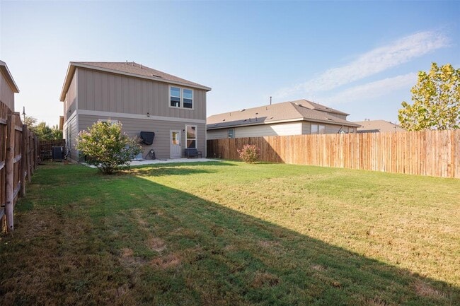 Building Photo - 280 La Dera Dr