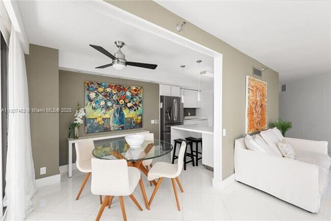 Building Photo - 3640 Yacht Club Dr