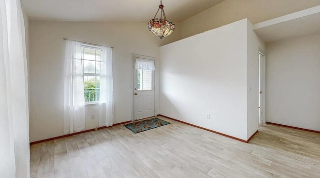 Building Photo - 2093 Tina Ct