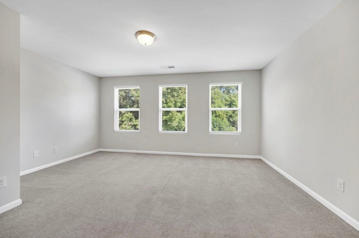Building Photo - 112 Tybo Dr