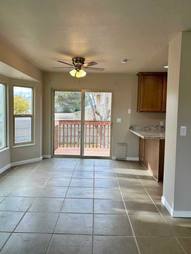 Building Photo - Remodeled 3 Bed, 2 Bath Home in West Jordan — Available Now