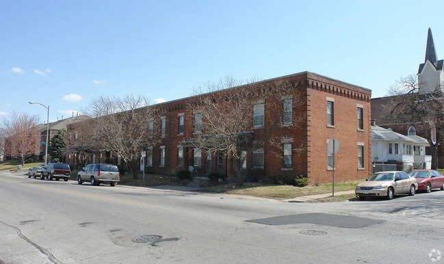 Building Photo - Vinton Street Apartments