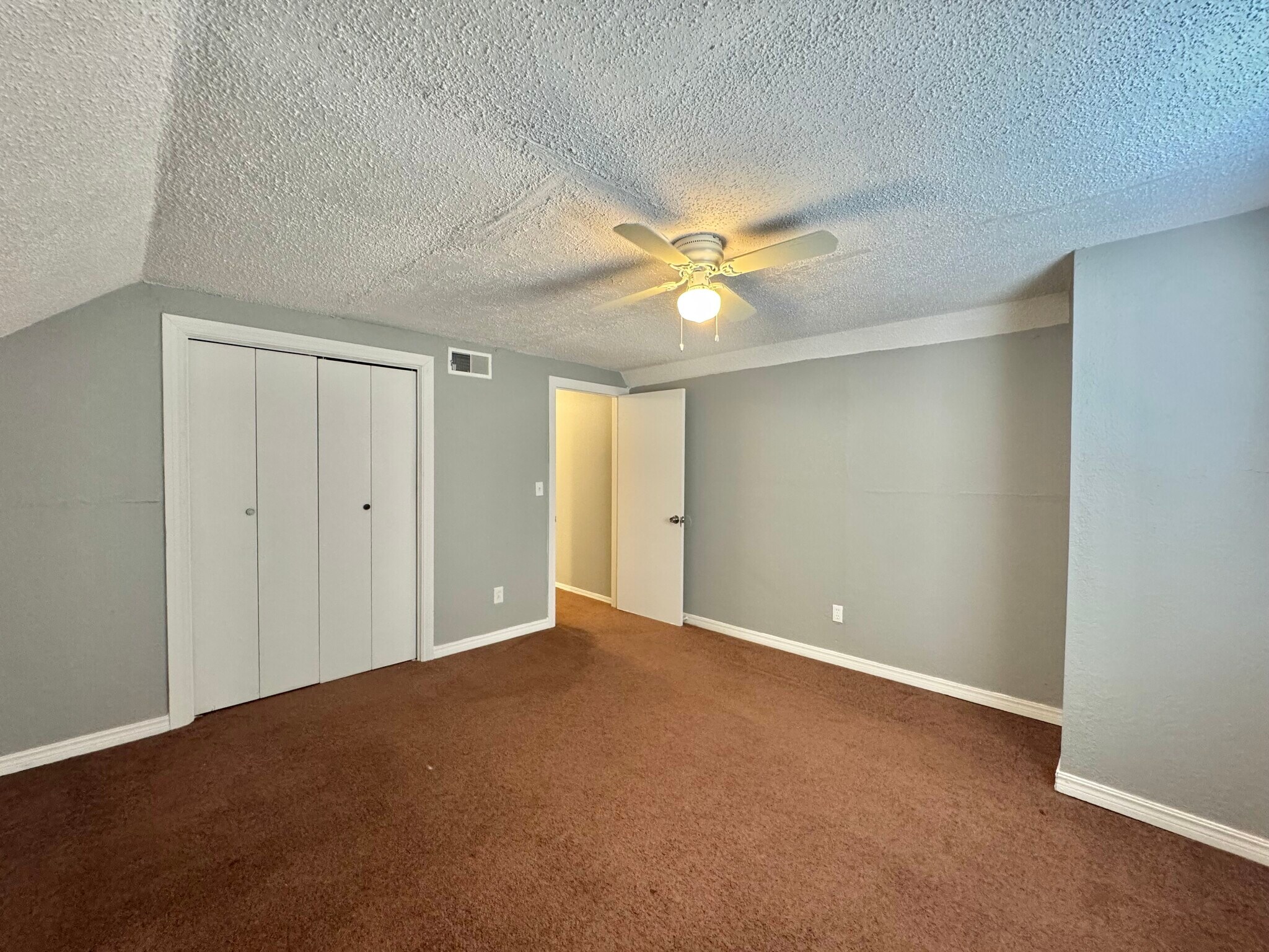 Building Photo - 3029 SW 62nd St