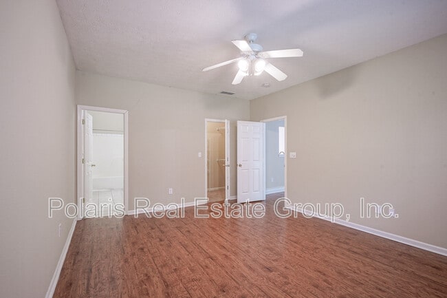 Building Photo - 4238 Sunshine Ave