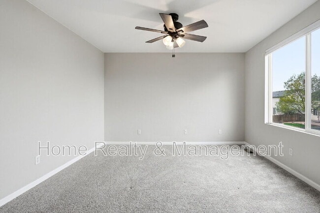 Building Photo - 5174 E 119th Way