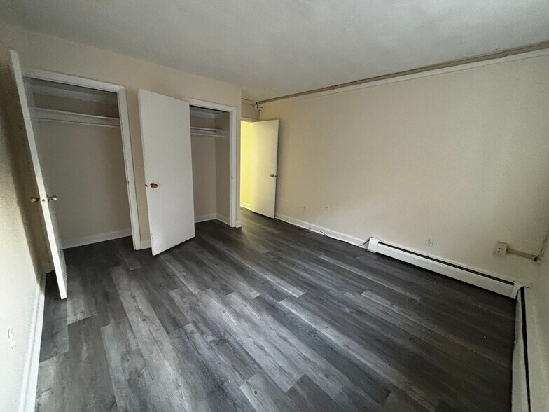 Building Photo - 71 Gardner St