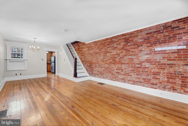 Building Photo - 1613 Laurel St