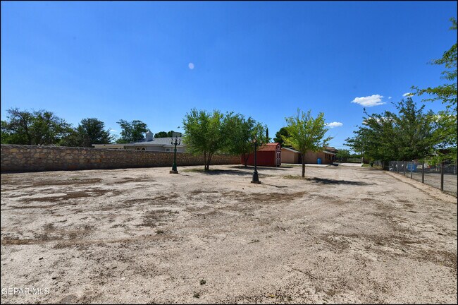 Building Photo - 528 Liahona Dr
