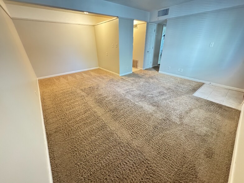 Building Photo - 1425 G St
