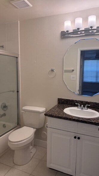 Master Bath - 11263 W Atlantic Blvd