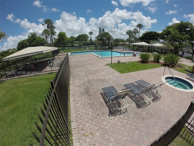 Building Photo - 12322 SW 148th Terrace