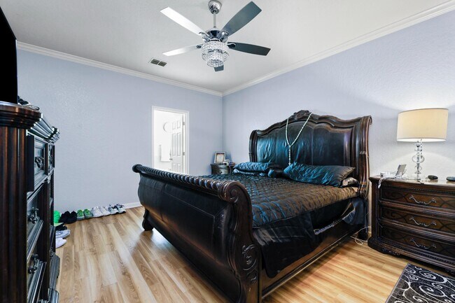 Building Photo - 1515 Wild Fire