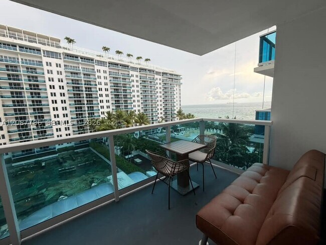 Building Photo - 2301 Collins Ave