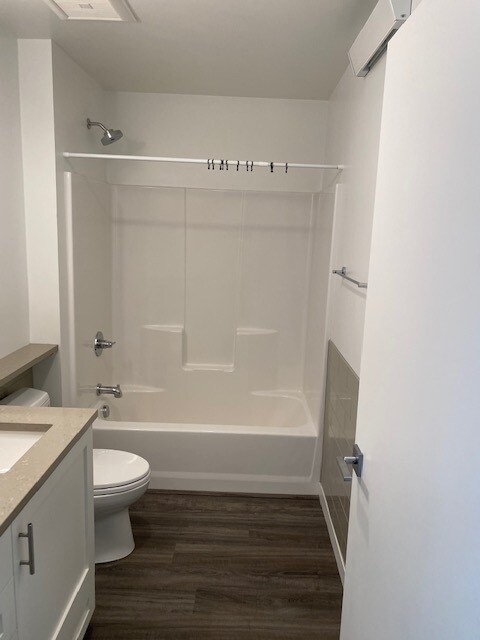 bathroom - 2331 Boylston Ave E